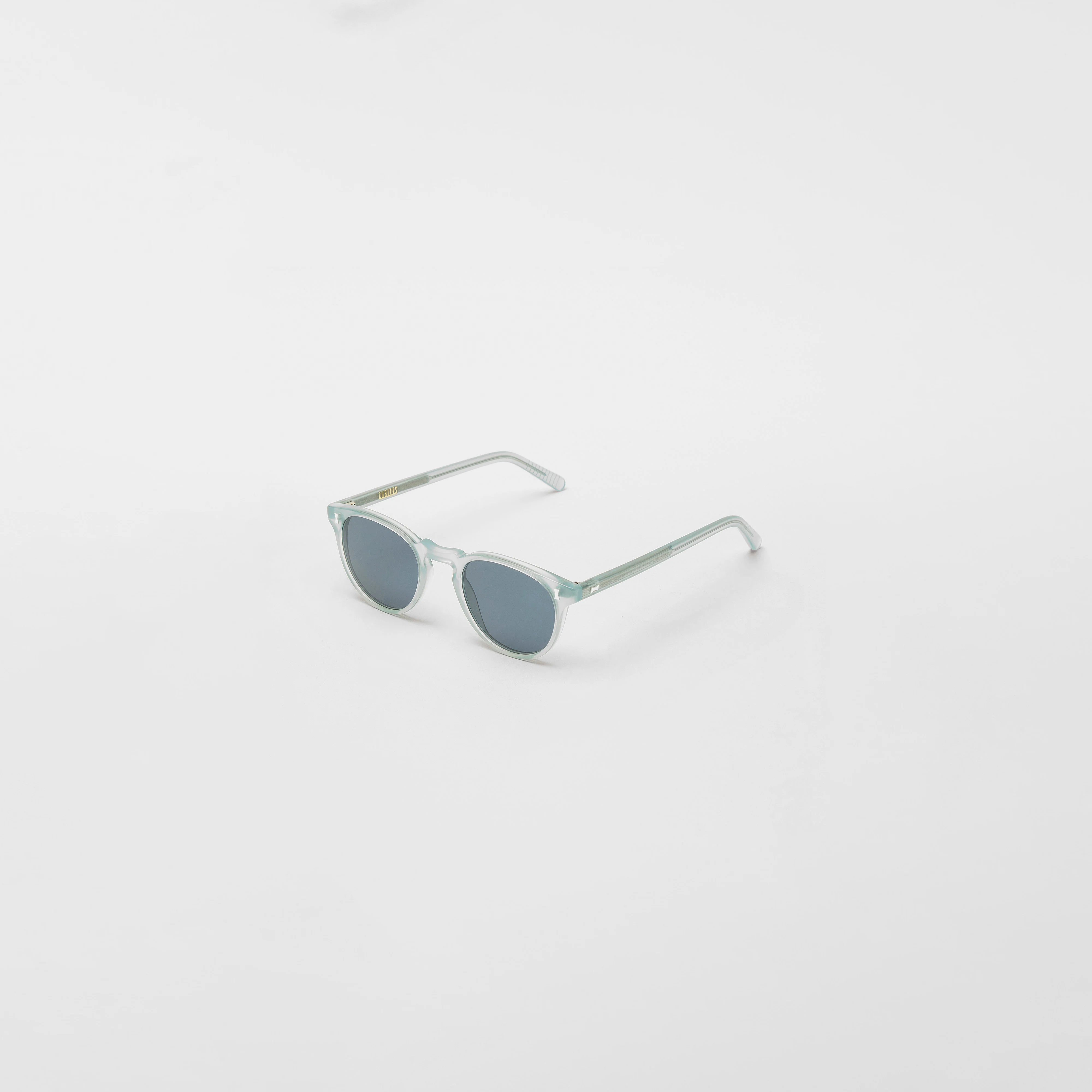 Coram - Image 12